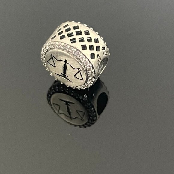 Pandora Law Justice Freedom Charm - Picture 1 of 6